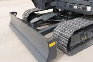 DYQ06354